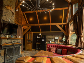 Krasnii Viking v Tegenekli Private House
