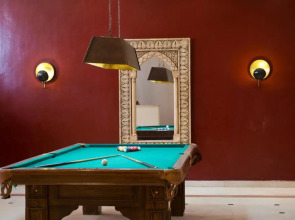 Amphoras Aqua Adults Friendly