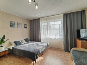 Apart Miass Na Zhukovskogo 12 Apartments