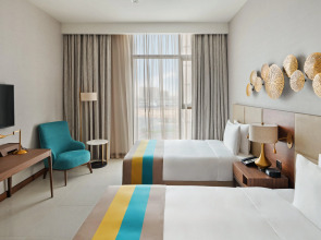 Holiday Inn Dubai al-Maktoum Airport, an IHG Hotel