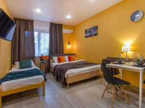 Room-Room Kirovskij 3 Apartments