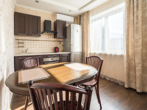 Квартира Тёплая солнечная возле БЦ Первая Башня