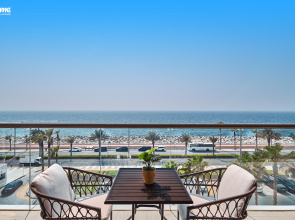 bnbmehomes | Lux Beachfront Getaway on Palm-20412 Apartments