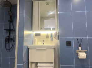 Апартаменты у Часовой Башни Голубые