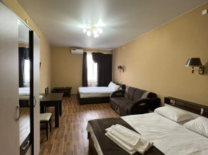 Отель Сюрприз на Яблочкова 31Ж