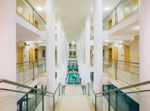 Отель Grand Muthu Forte do Vale