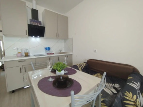 Квартира студия live in comfort на Современников 8