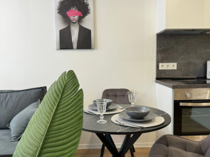 Уютная и Стильная Квартира с Панорамным Видом