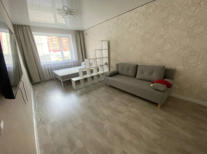 Stilnaya so Svezhim Remontom Flat