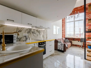 Апартаменты Queenstay Роял Лофт на Войковской