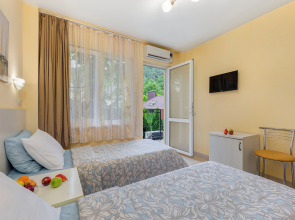 Отель Ашамба