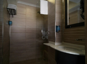 Отель Grand Clover