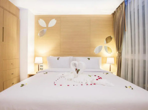 Отель Clarion Patong Beach