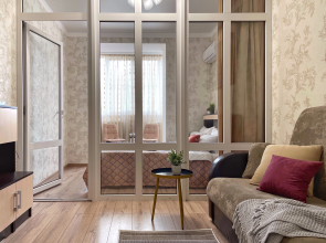 Двухкомнатные Апартаменты Люкс на 7 человек в курортной зоне Ессентуков