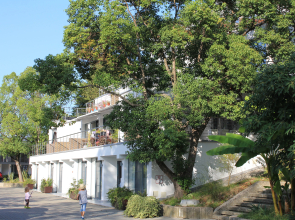 Meridian Park Apartments