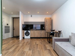 Апартаменты Евродвухкомнатные Stepanenkov на Шаумяна 30 на 3 этаже