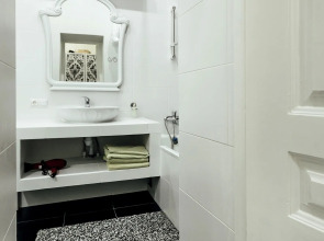 Апартаменты на Яна Грунта 1