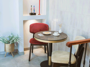 Smart and Simple Hotel Karakoy