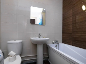 Квартира уютная на Титова 255/2