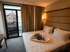 Istanbul Midpoint Hotel