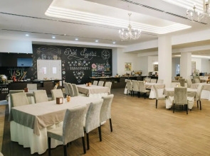 Отель President