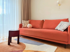 Квартира Роскошная двухкомнатная квартира в сталинке с видом на Аллею Героев