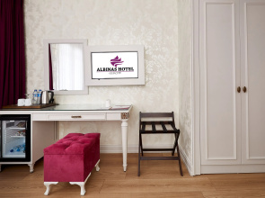 Albinas Hotel Old City