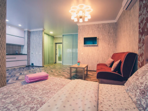 Апартаменты Октябрьской Революции 23 А Студия