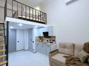 Двухуровневые апартаменты Purple Aurora у метро Бауманская