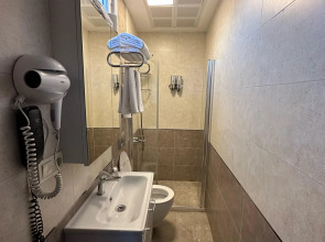 Отель Comfort Suites