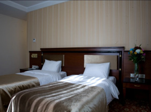 Отель Атропат