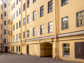 Апартаменты Классическая петербургская квартира в духе ХХ века