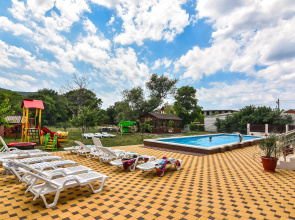 Dinastiya Korpus 2 Guest House