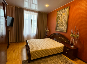 Квартира Большая Двухкомнатная на Ленина 18