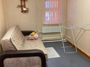 Dvukhetazhny V Mikrorayone Vyngapurovskiy Private House