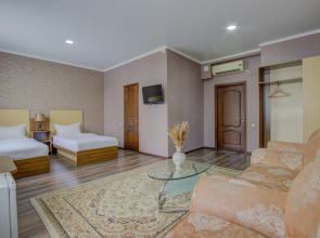 Отель Shah Palace