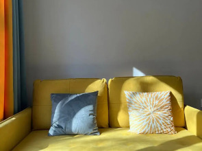 Апартаменты Яркие апартаменты Yellow у метро Кузьминки