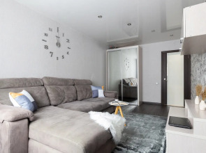 Квартира Двушка с изолированными комнатами, 5 минут до Золотой Нивы