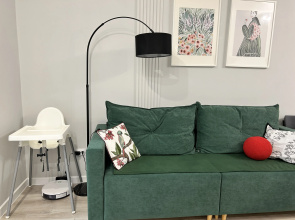 Studiya  V Istoricheskom Rayone Goroda U Naberezhnoy Sedova Flat