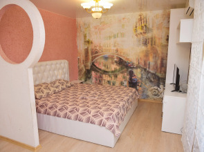 Двухкомнатные Апартаменты Sutki VIP на Кулакова 3