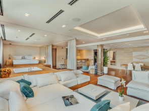 Monte Palm Beach