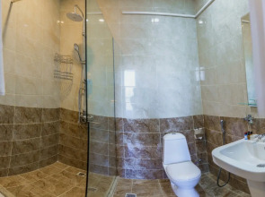 Отель Square Inn