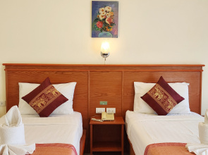 Курортный отель Phaithong Sotel Resort
