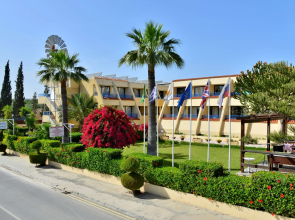 Napa Prince Hotel Apartments