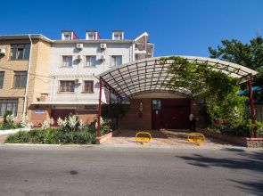 Kataloniya Guest House