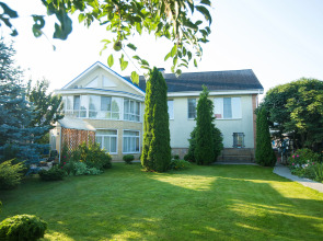 Malenkaya Italiya Guest House