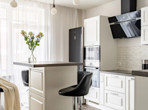 Квартира Antic на Кременчугской Satin Home