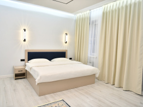 Отель QUT Hotel