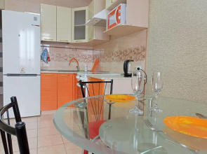 Квартира Кирова 120А оранжевая квартира