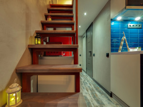 Апартаменты Двухуровневневые Loft в центре Москвы